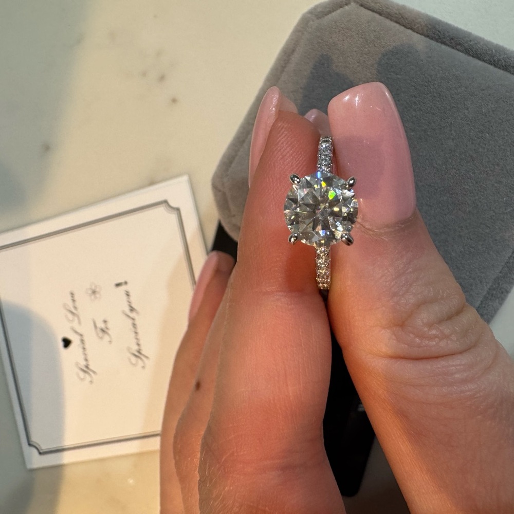 1.5CT moissanite engagement ring, size 6, item 25